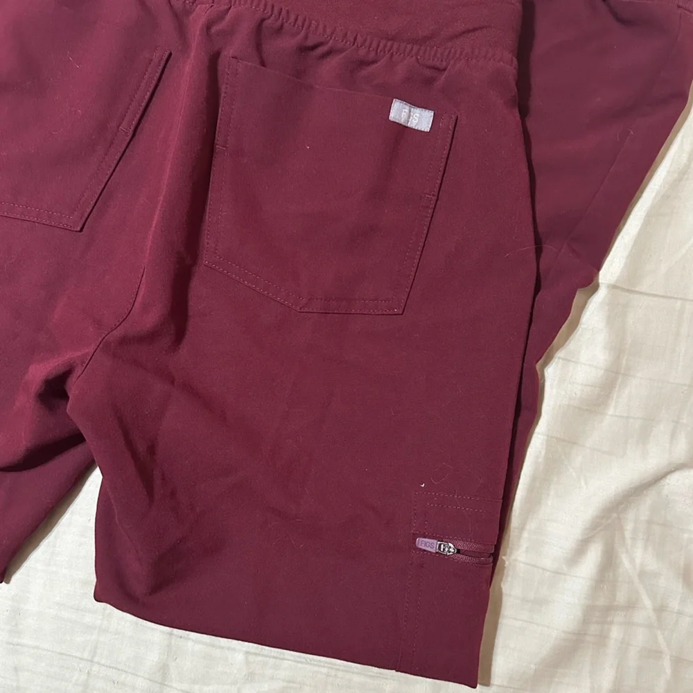 FIGS Zamora Jogger Scrub Pants (XS/Petite) - Picture 4 of 4
